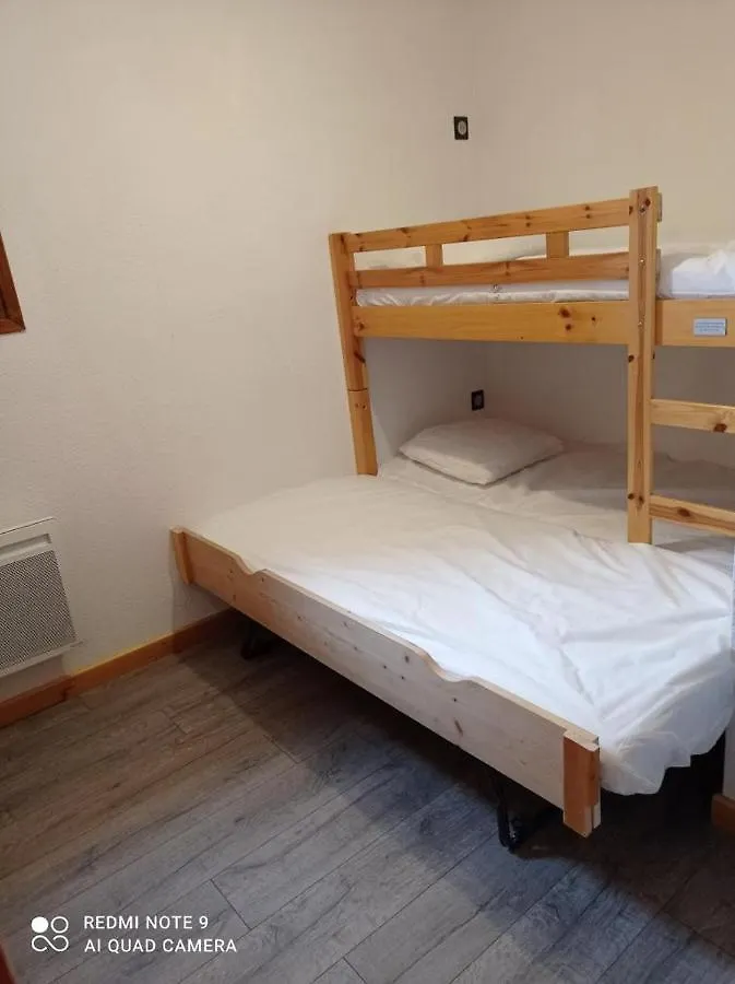 Apartment Appartement Lumineux, 5 Personnes, 2 Chambres - Oci04